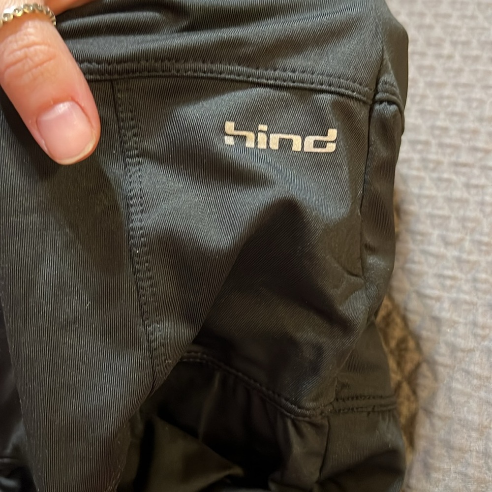 Hind athletic skirt with built in underwear - Picture 3 of 5